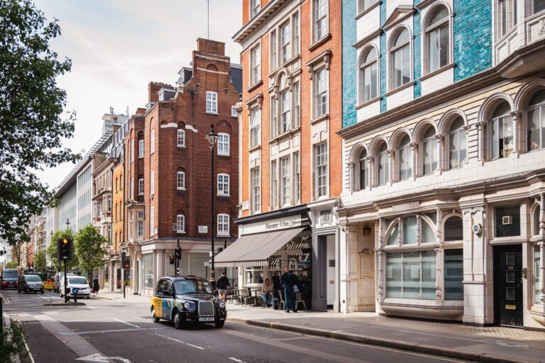 1905 in fitzrovia