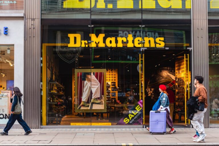 shop dr martens